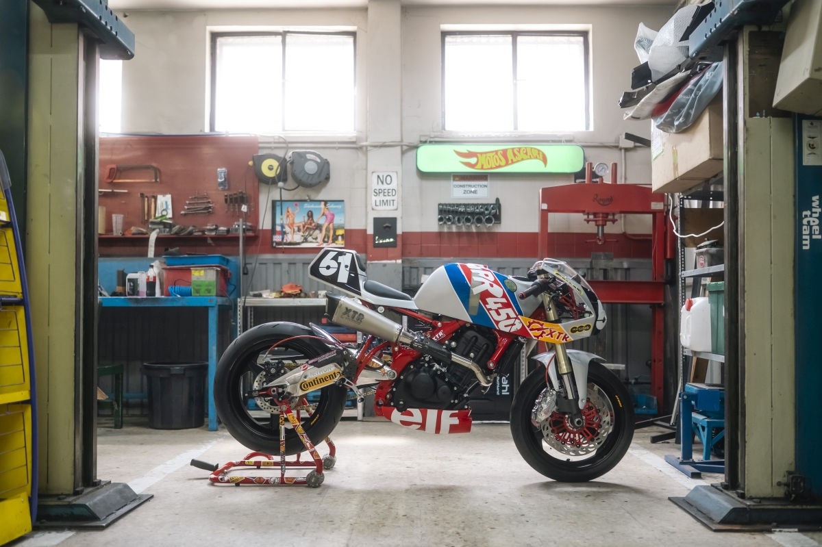 La riconoscete? E' una Royal Enfield Guerrilla 450!